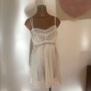 NWOT Savage by Fenty White Lace Chemise
